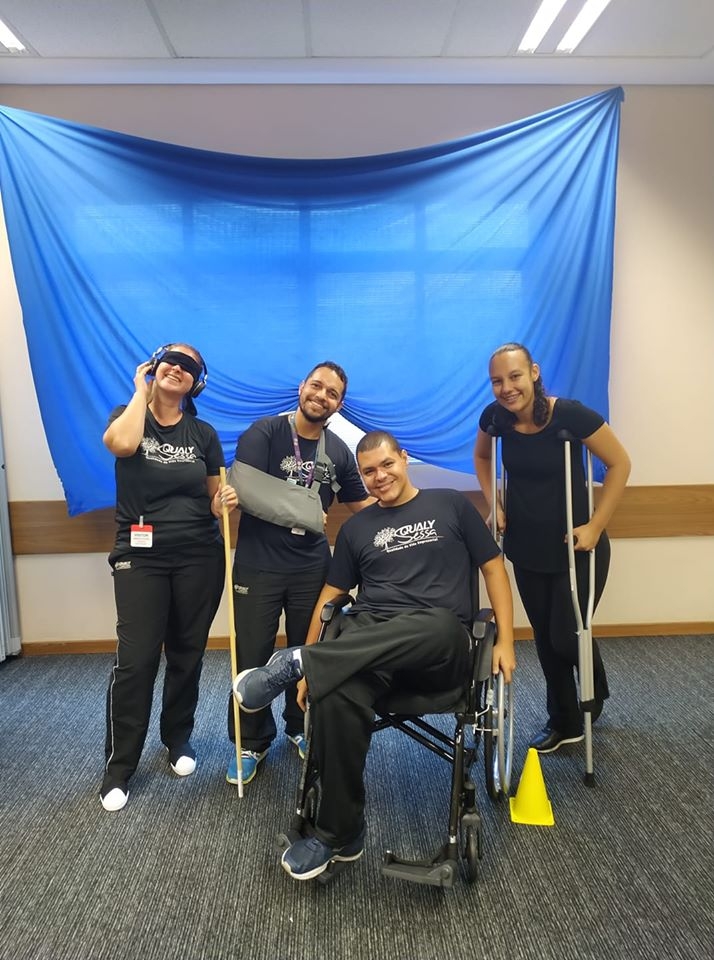 Equipe Qualy Sessa desenvolve atividade "Vivências de deficiências físicas"